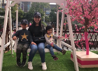 Huiyu Wu's family